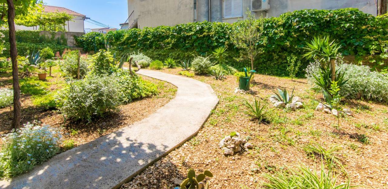 Apartments Fanito Makarska Ngoại thất bức ảnh