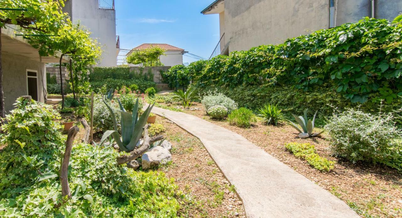 Apartments Fanito Makarska Ngoại thất bức ảnh