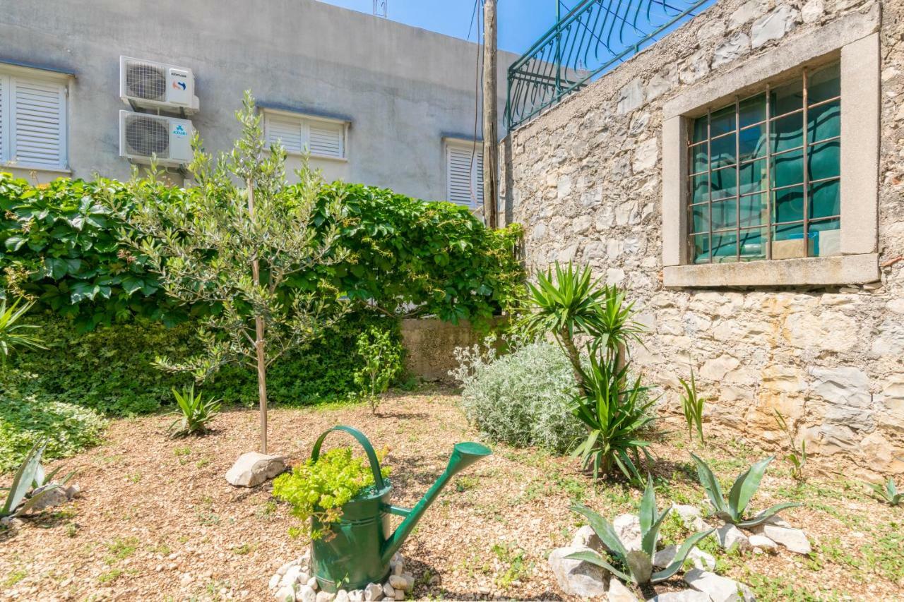 Apartments Fanito Makarska Ngoại thất bức ảnh