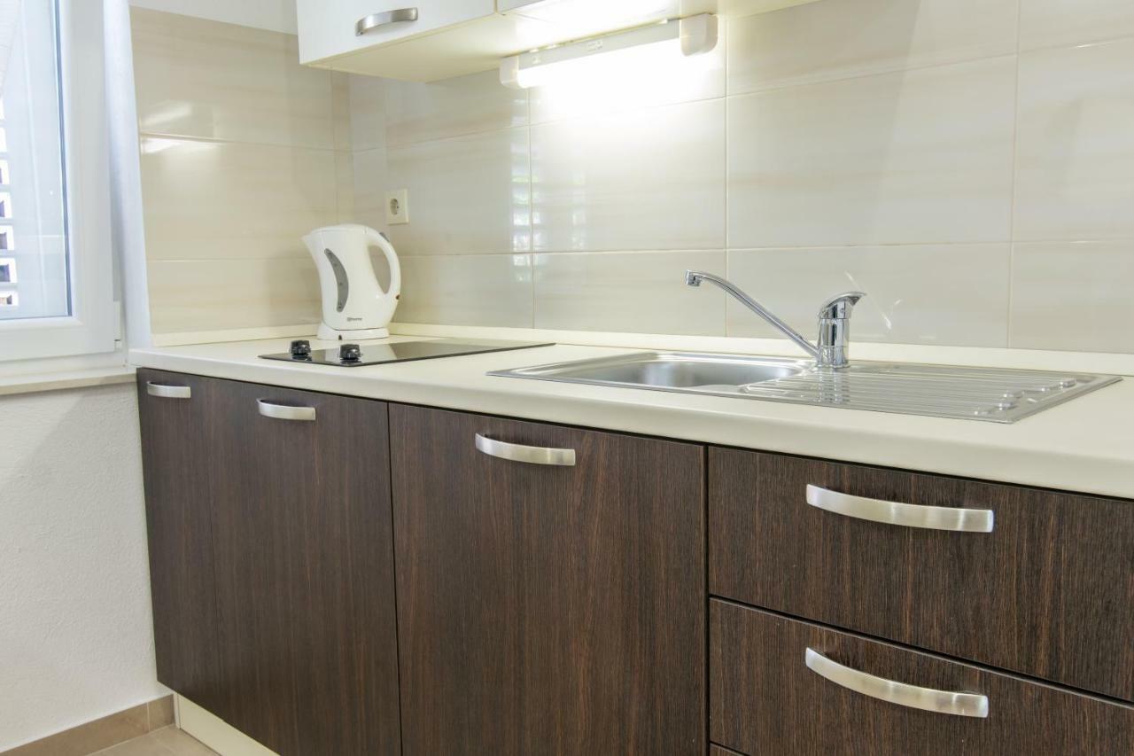 Apartments Fanito Makarska Ngoại thất bức ảnh